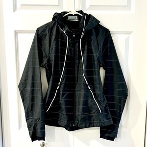 UEC Athleta windbreaker with removable hood!
